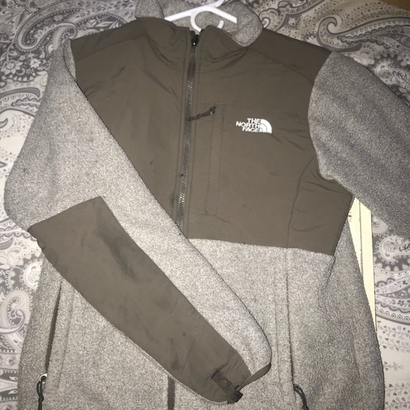 Light brown north face fleece - Picture 2 of 3